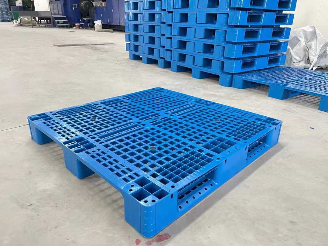 昆明川字网格托盘高位货架专用厂家直销(图1)