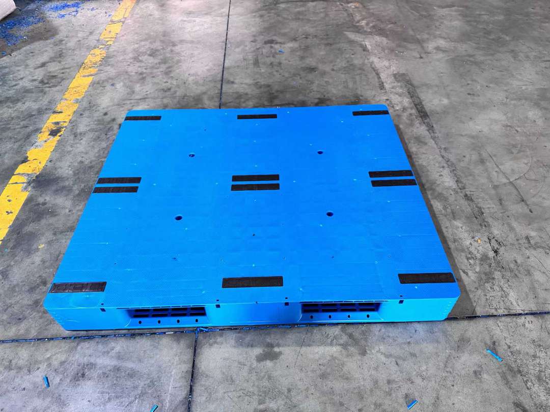 云南昆明川字平板托盘高位货架专用,厂家直销(图1)