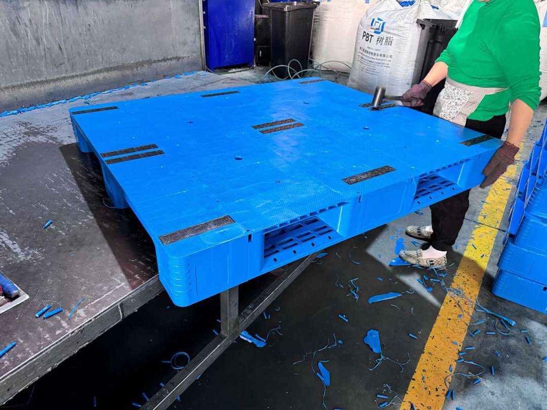 云南昆明川字平板托盘高位货架专用,厂家直销(图3)