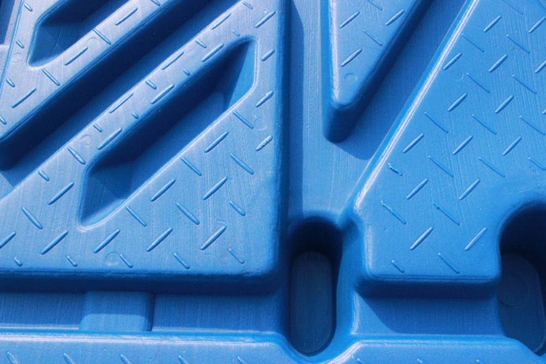 云南高强度双面吹塑托盘（化工重载型）静载6-8吨(图1)