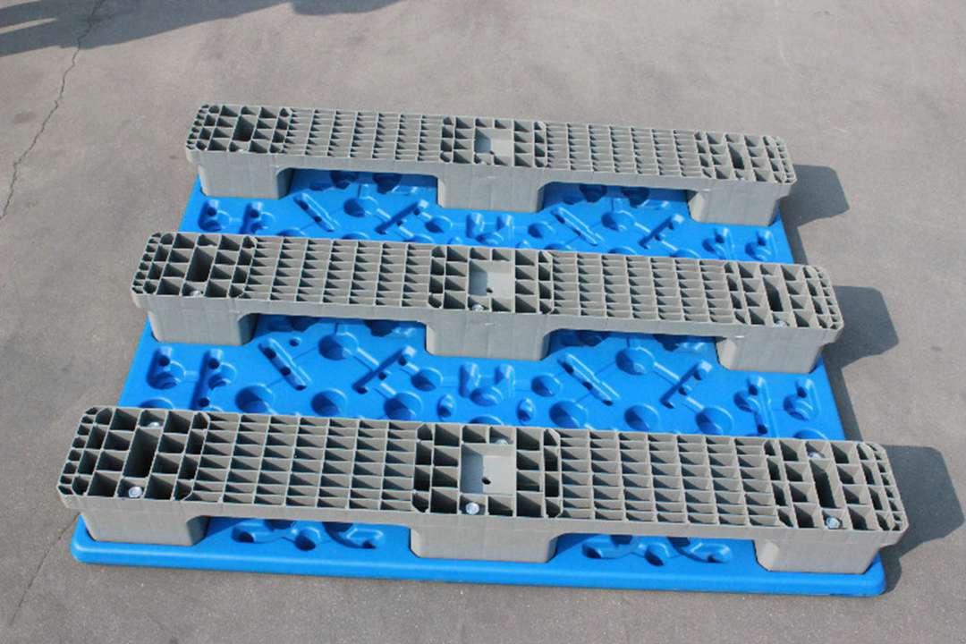 昆明非标尺寸塑料托盘定制_云南高强度吹塑托盘厂家直销(图2)