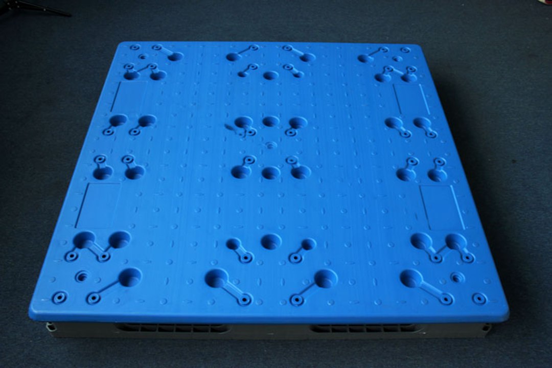 昆明非标尺寸塑料托盘定制_云南高强度吹塑托盘厂家直销(图1)